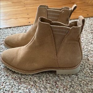 Tom’s Tan Suede Ankle Boots